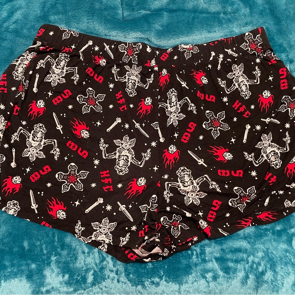 TORRID - STRANGER THINGS SLEEP SHORTS